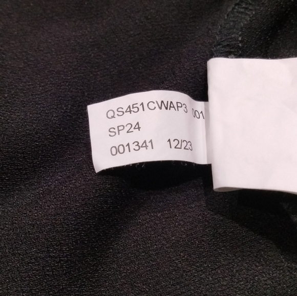 Michael Kors Black Cowl Neck Sleeveless Top With Gold Chain Shoulder Detail - Picture 6 of 8